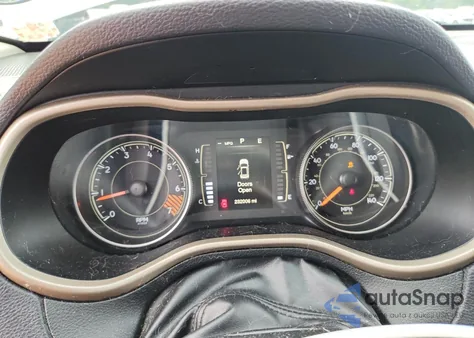 2015 Jeep Cherokee Sport z USA, uszkodzony, nr VIN 1C4PJLAB6FW525681